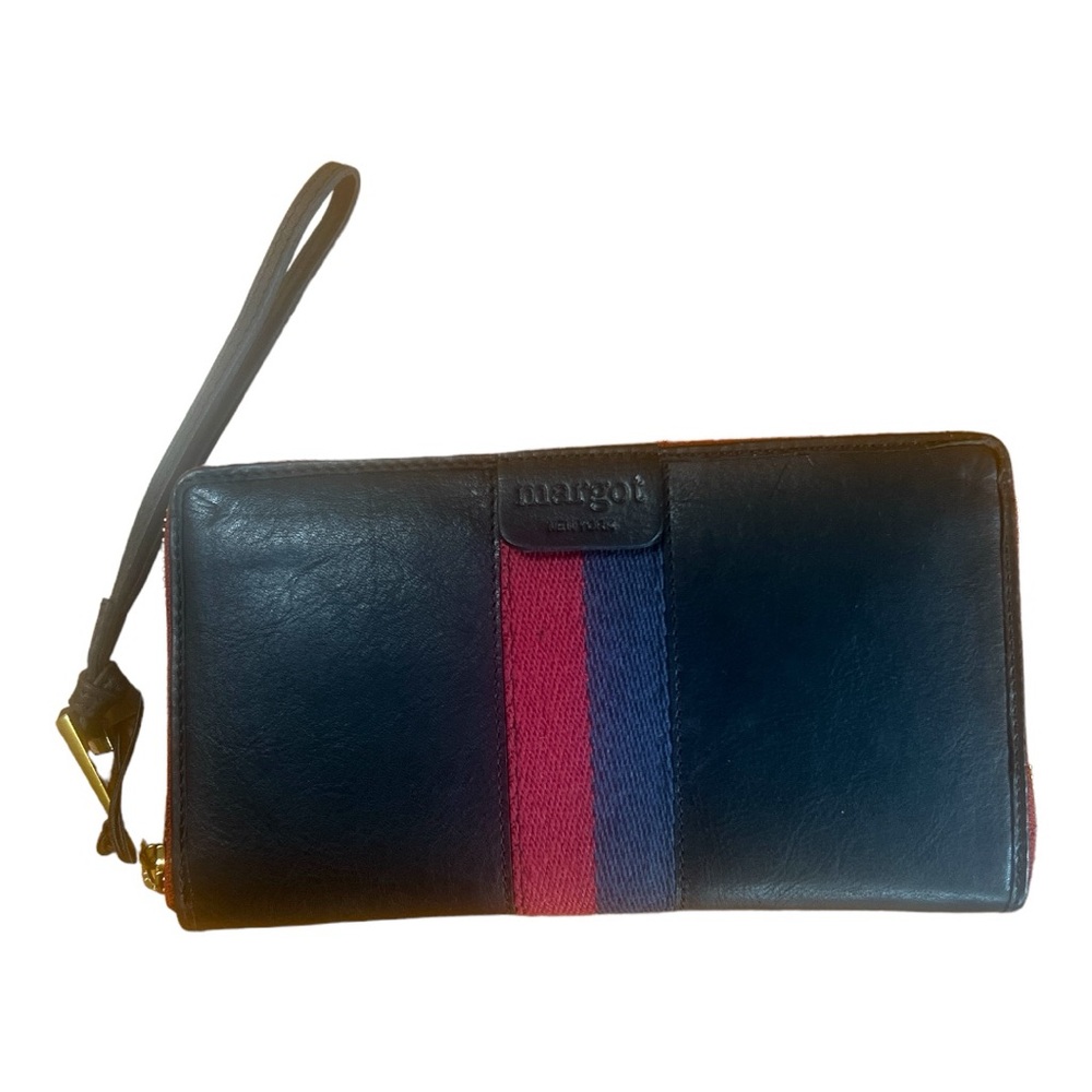 Margot Gabby Single Zip Around Black Leather Wristlet Wallet